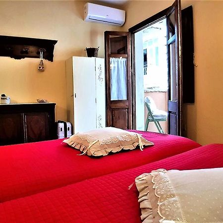 Casa Vacanza La Posadina באוני מראה חיצוני תמונה