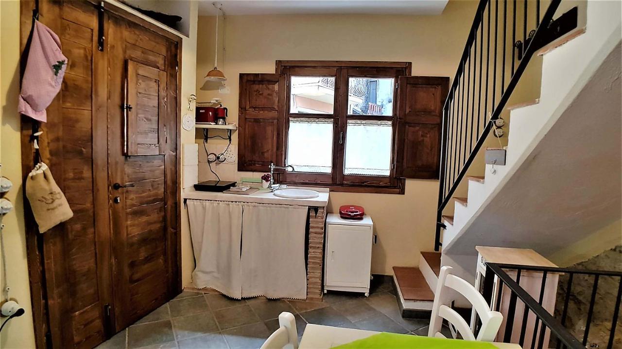 Casa Vacanza La Posadina באוני מראה חיצוני תמונה