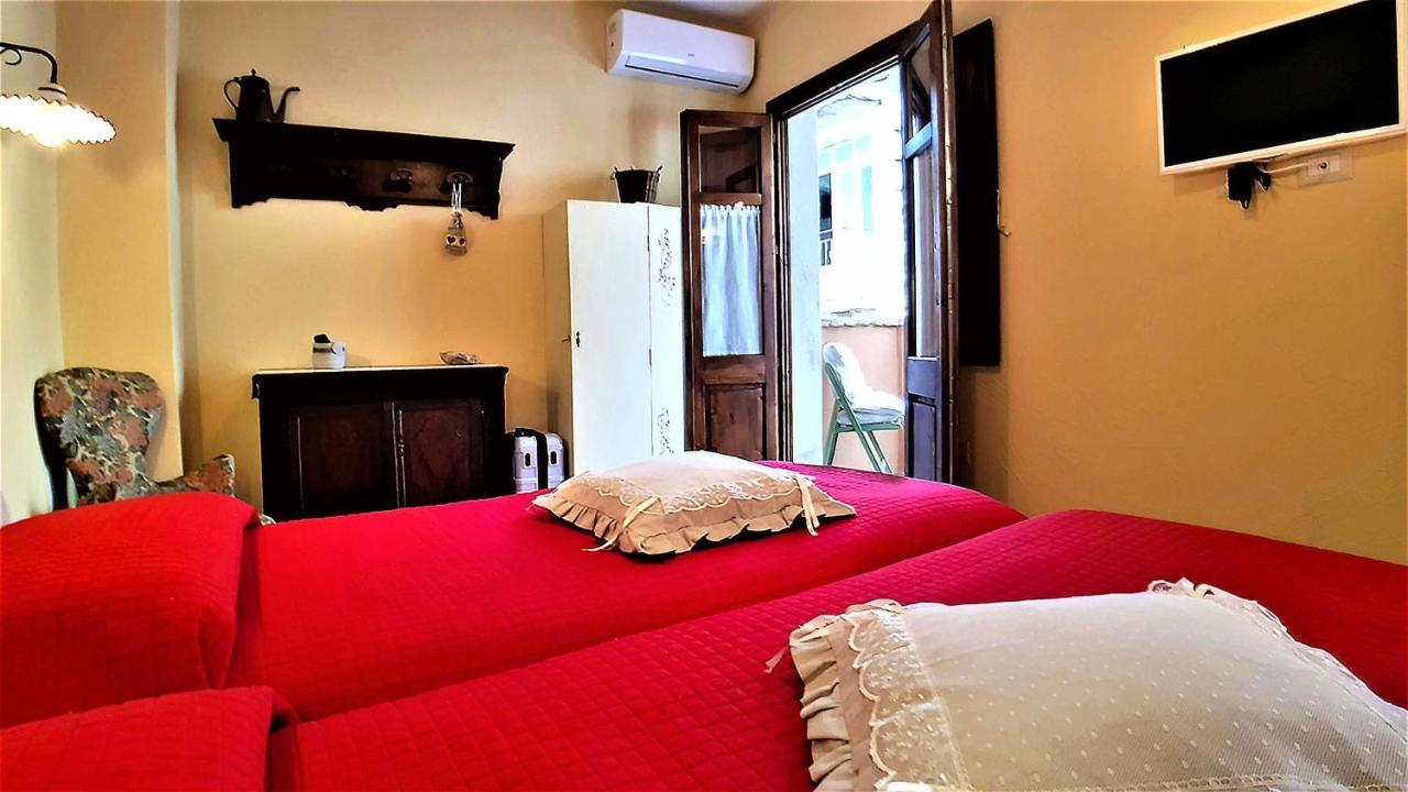 Casa Vacanza La Posadina באוני מראה חיצוני תמונה