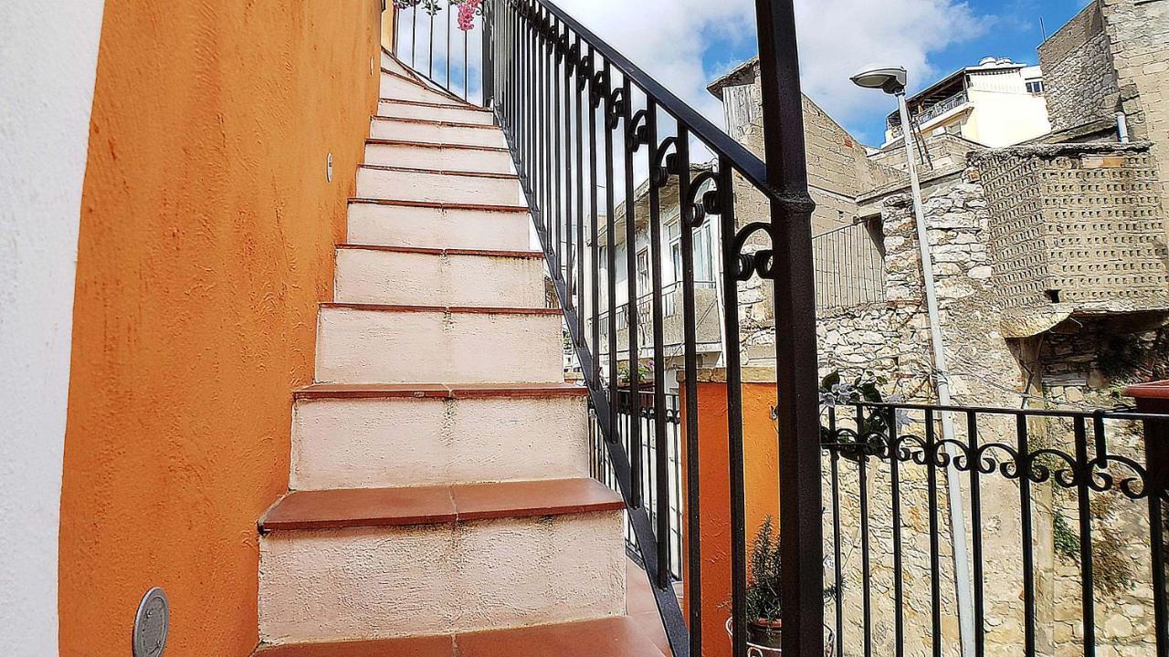 Casa Vacanza La Posadina באוני מראה חיצוני תמונה