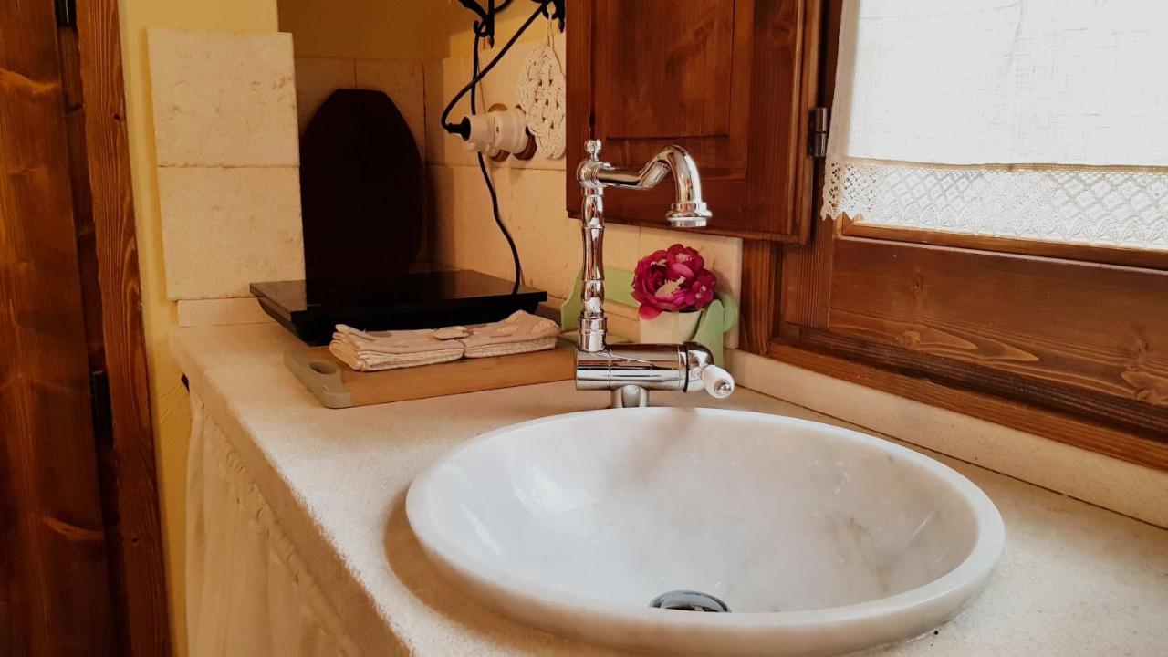 Casa Vacanza La Posadina באוני מראה חיצוני תמונה