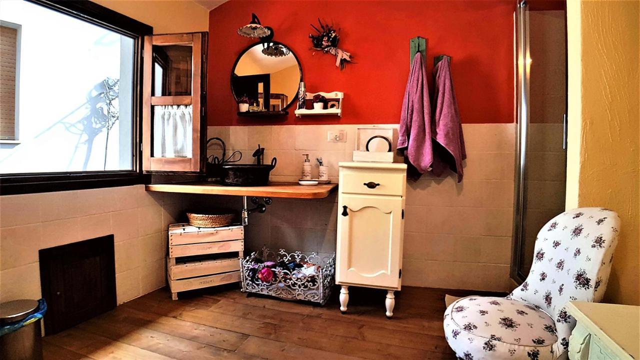 Casa Vacanza La Posadina באוני מראה חיצוני תמונה