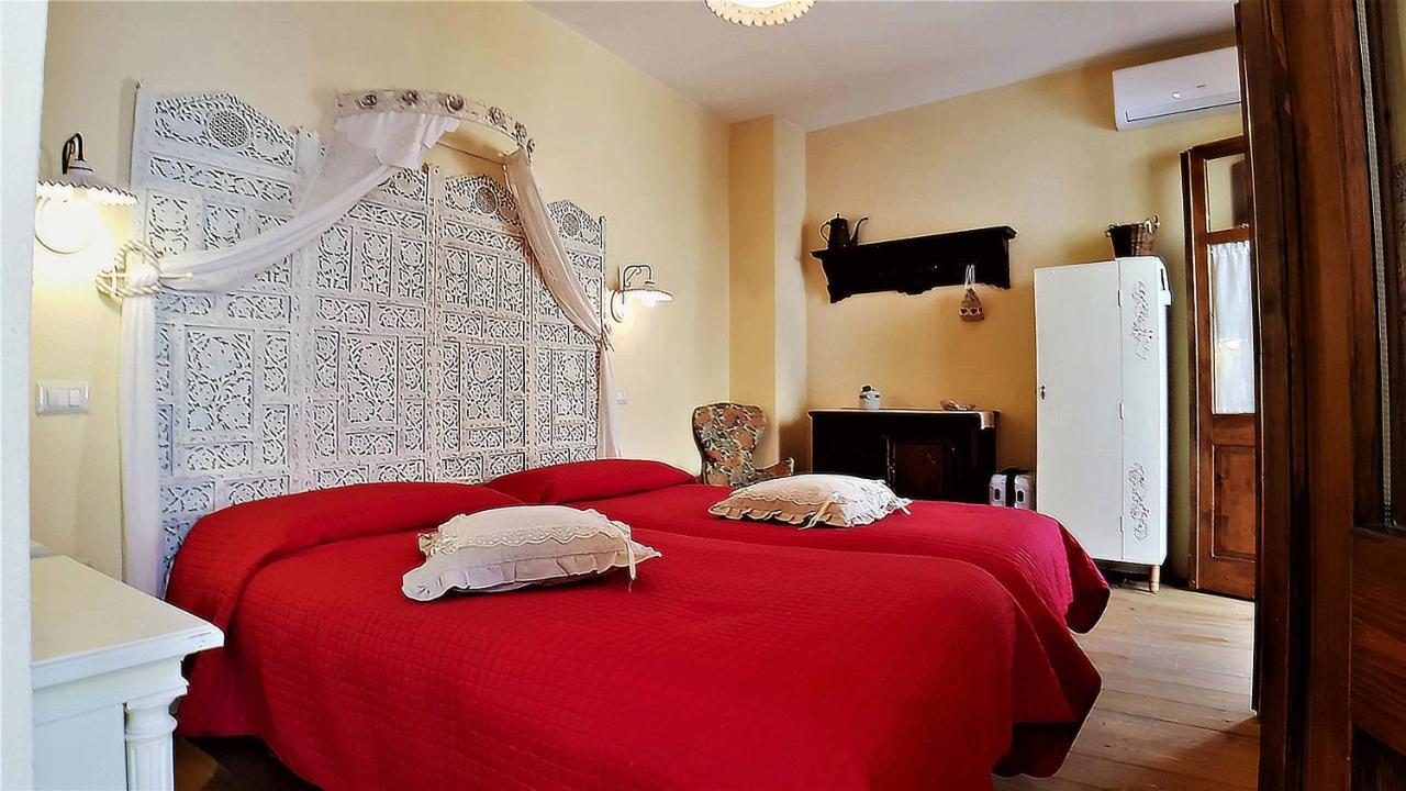 Casa Vacanza La Posadina באוני מראה חיצוני תמונה
