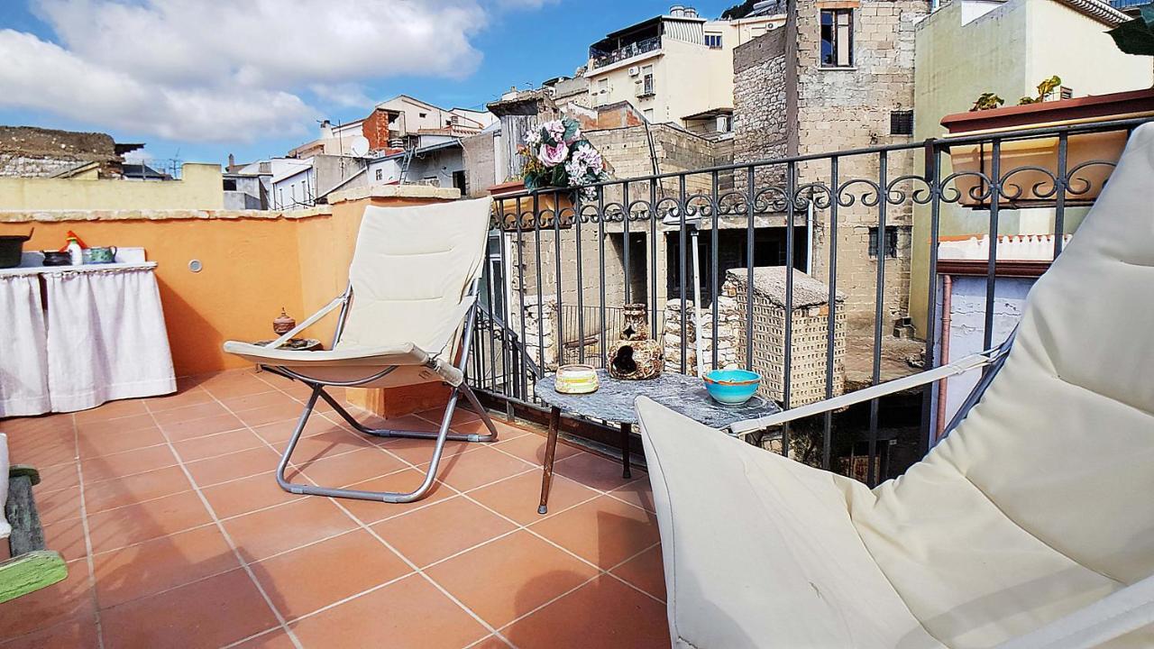 Casa Vacanza La Posadina באוני מראה חיצוני תמונה